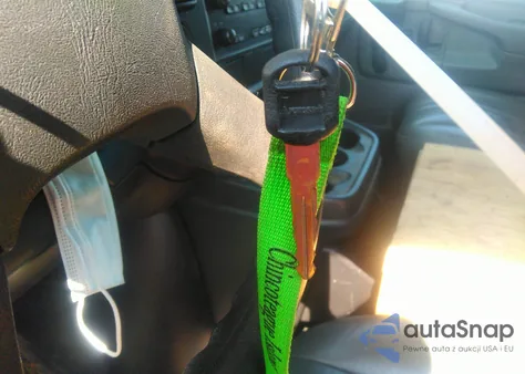 2005 Chevrolet Express из США, поврежденный, VIN 1GCFG15X451252983